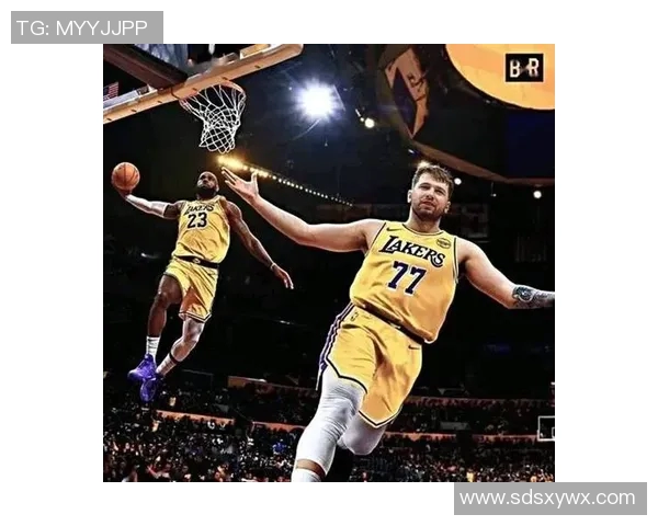 东契奇赞詹姆斯：一场经典的勒布朗比赛，很开心他拯救了我们