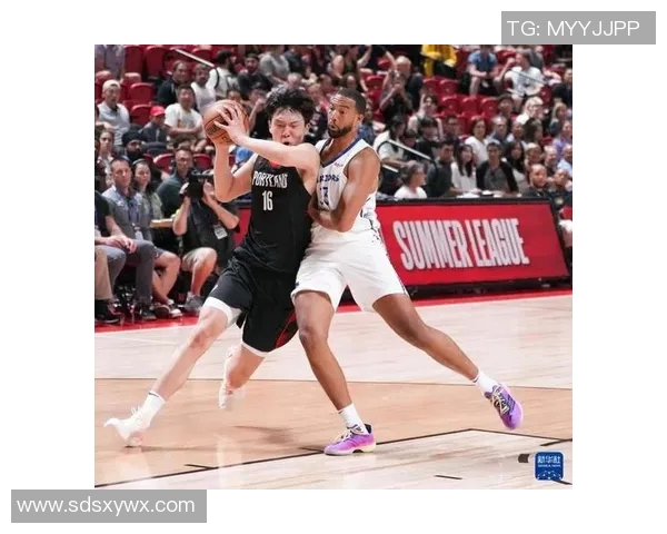 新浪NBA开拓者热点小时报丨2026年02月12日23时_今日实时NBA开拓者热点速递