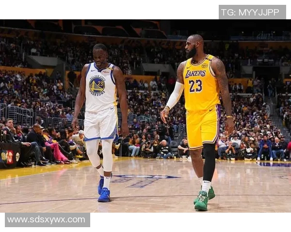 输马刺发布会!力挺格林与穆迪,谈库里波神伤情,坚信成优秀球队